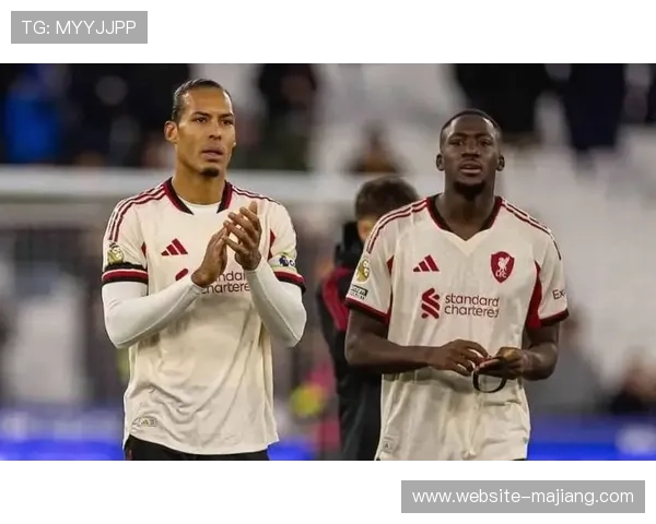 戈麦斯与阿利松相撞伤退，利物浦防线再受打击